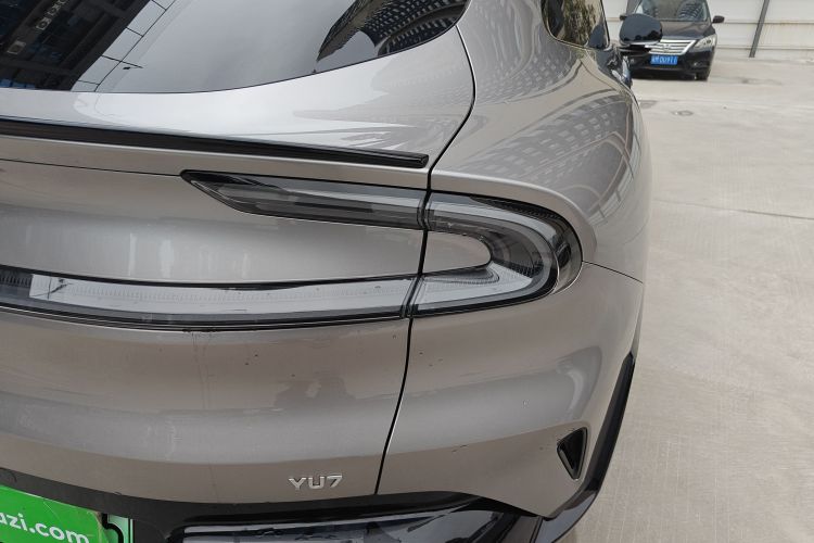 MI YU7 2025 #8 MI YU7 2025 изображение автомобиля #8