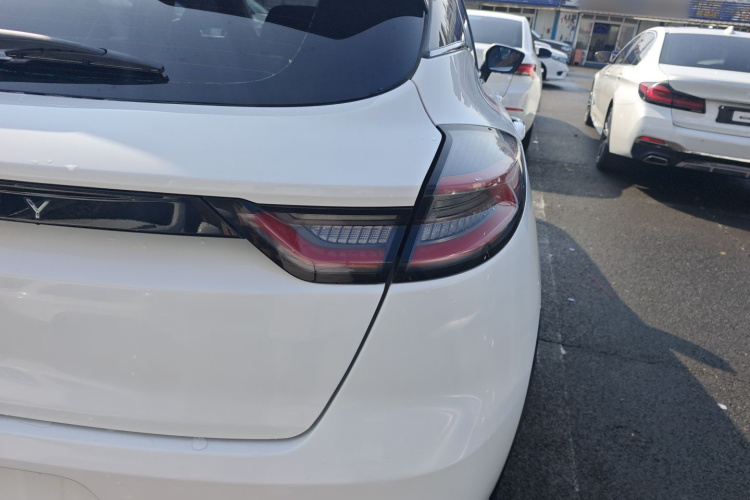 GEELY Emgrand S 2022 car image #8