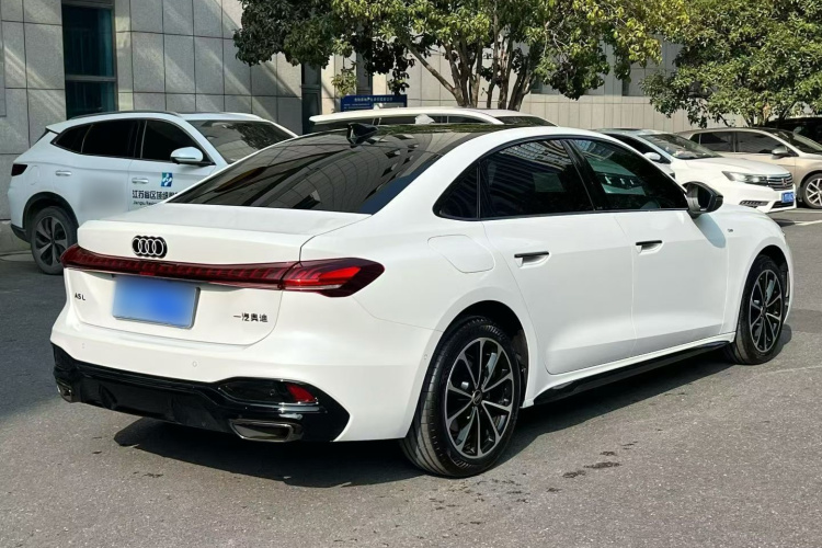 Audi FAW Audi A5L 2025 #8 Audi FAW Audi A5L 2025 car image #8