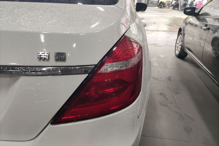 GEELY Emgrand 2017 car image #8