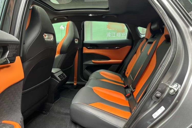 Changan UNI-V 2024 car image #8