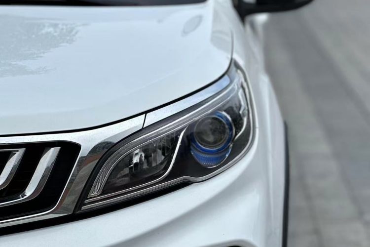 Vision X3 2020 car image #8