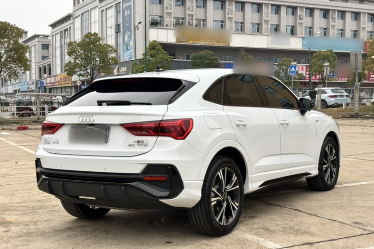 Audi Q3 Sportback 2022 #8 Audi Q3 Sportback 2022 car image #8