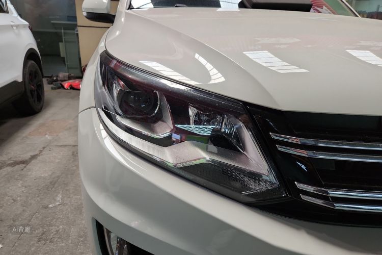 Volkswagen Tiguan 2018 #8 Volkswagen Tiguan 2018 car image #8