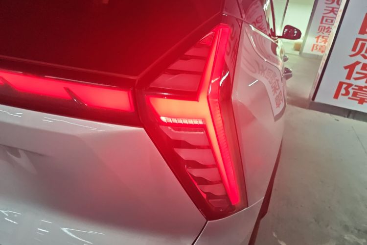 GEELY Boyue L 2022 car image #8