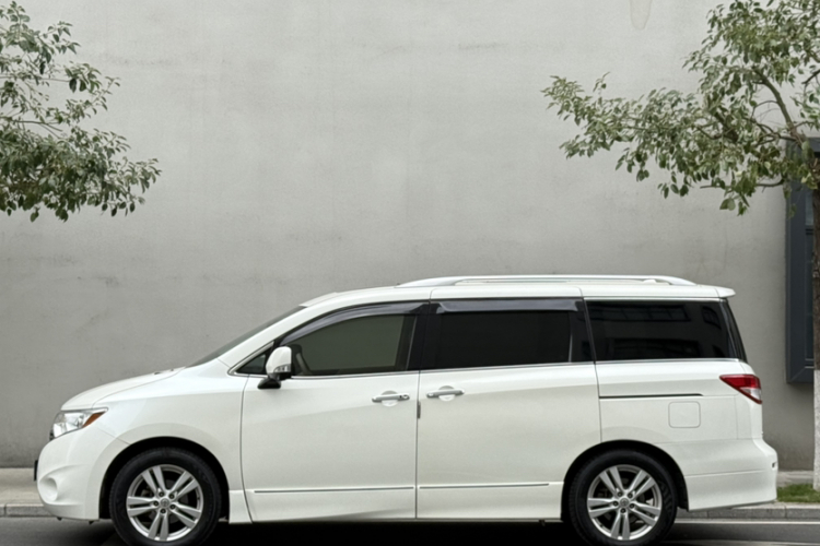 日产 贵士 2018 汽车图片 #8