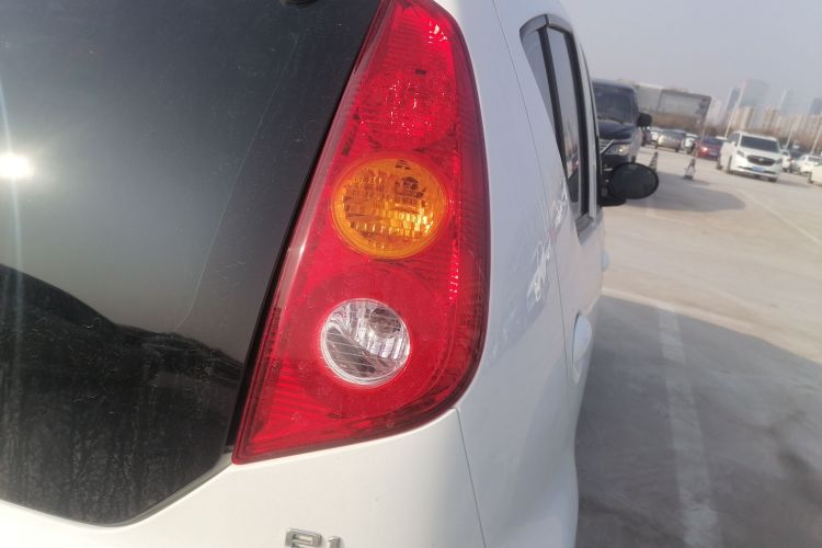 BYD e1 2020 #8 BYD e1 2020 car image #8