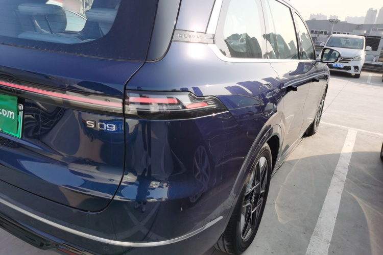 Deepal S09 2025 car image #8