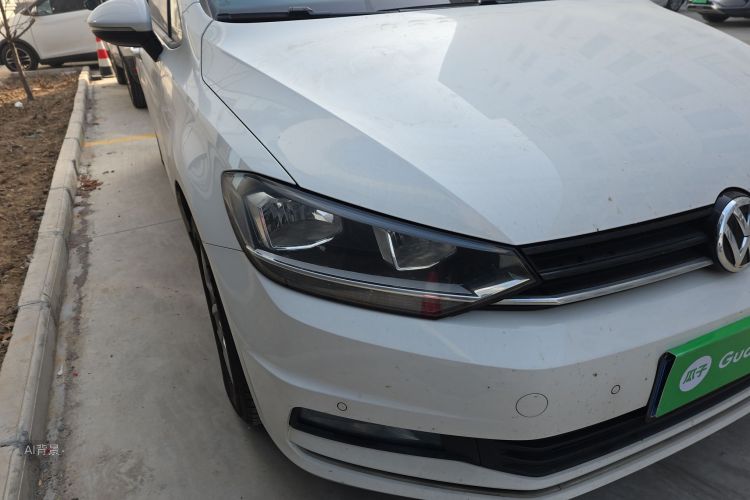 Volkswagen Touran 2018 immagine di auto #8