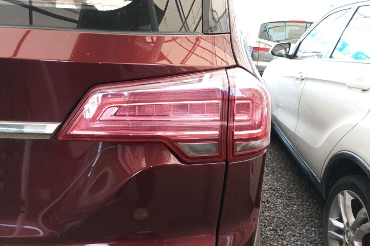 SWM斯威汽车 SWM斯威X3 2019 汽车图片 #8