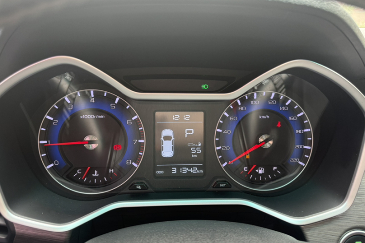 Vision X3 2018 car image #8