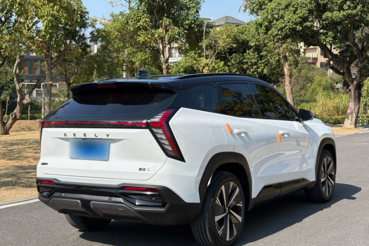 GEELY Boyue L 2024 car image #8