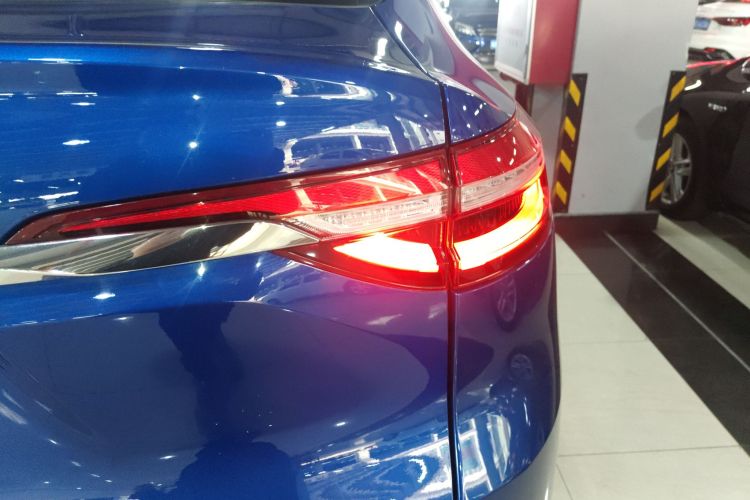 Haval F7x 2020 #8 Haval F7x 2020 car image #8