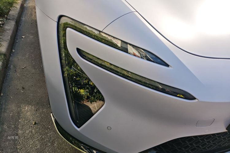 Avatr 12 2025 car image #8