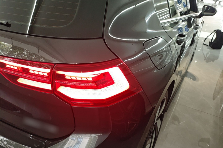 Volkswagen GolfGTI 2023 car image #8