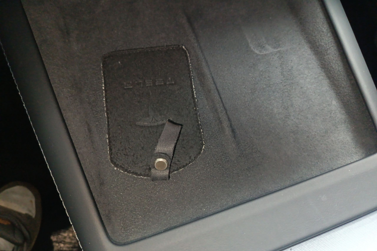 Tesla Model 3 2024 immagine di auto #8
