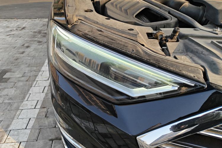 Audi A8 2020 car image #8