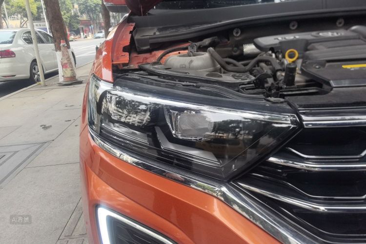T-Roc 2019 car image #8