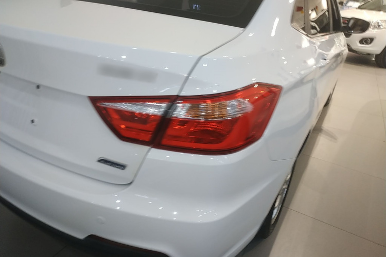 Changan Alsvin V7 2016 image de voiture #8