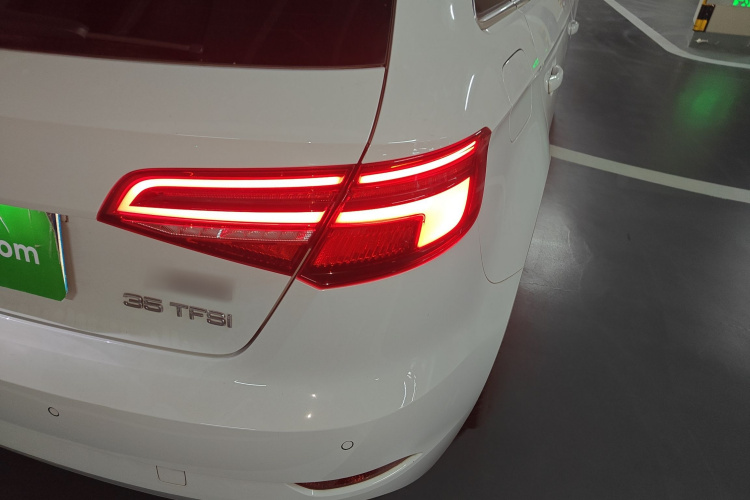 Audi A3 2019 car image #8