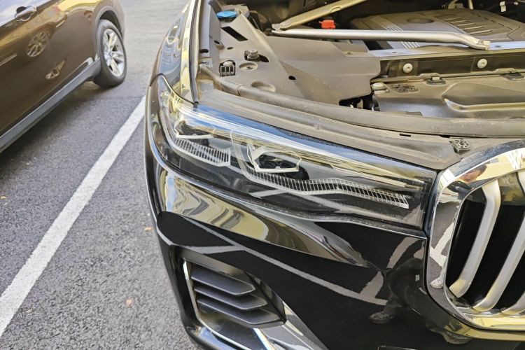 BMW X7 2022 immagine di auto #8