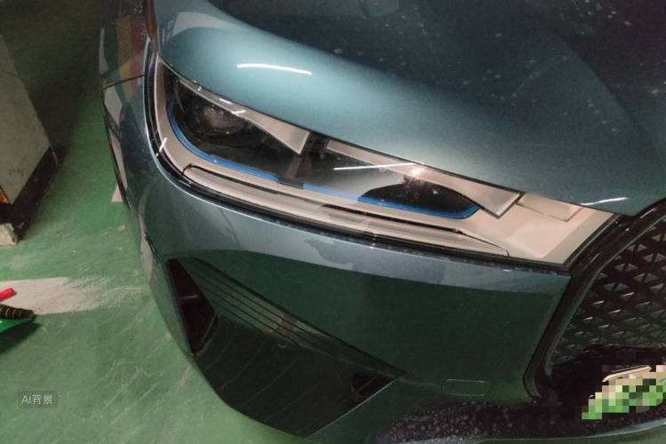 BMW iX 2024 car image #8