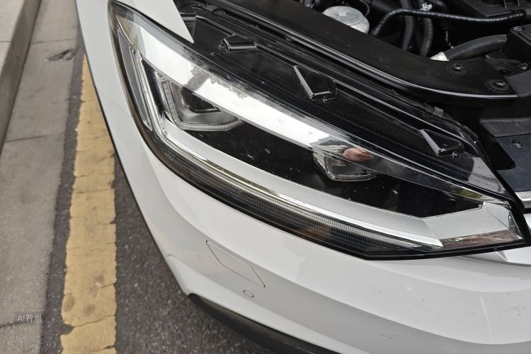 Volkswagen Touran 2021 car image #8