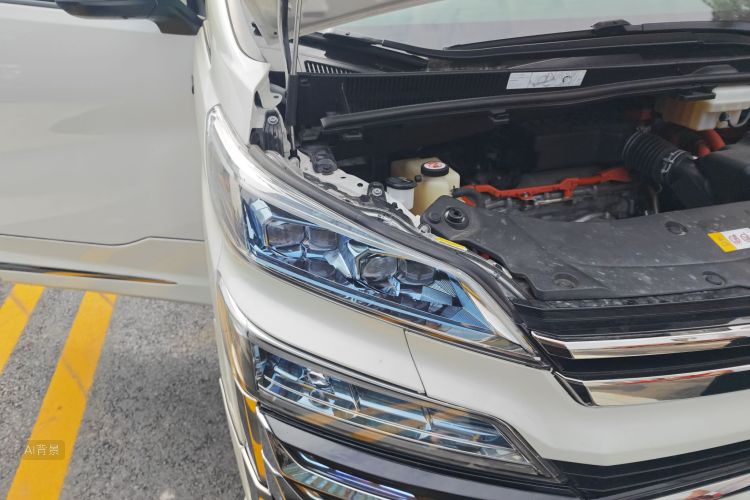 Toyota Vellfire 2020 صورة سيارة #8