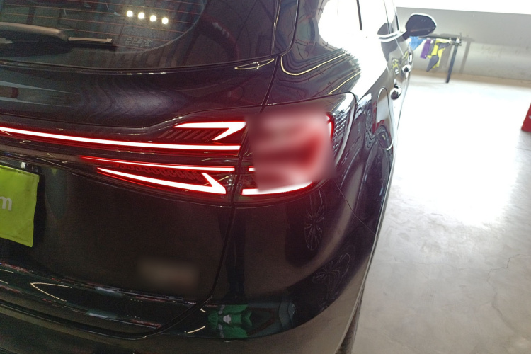 HongQi HS5 2025 car image #8