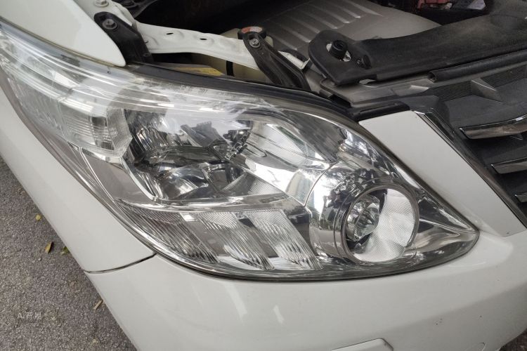 Toyota 2015 car image #8
