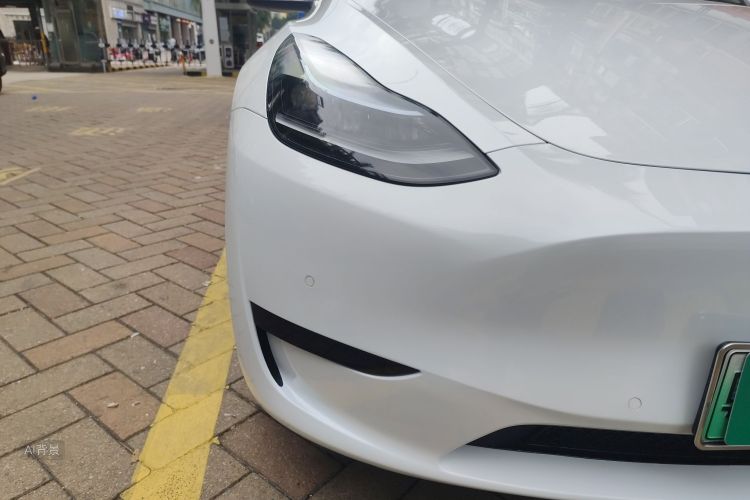 Tesla Model Y 2022 car image #8