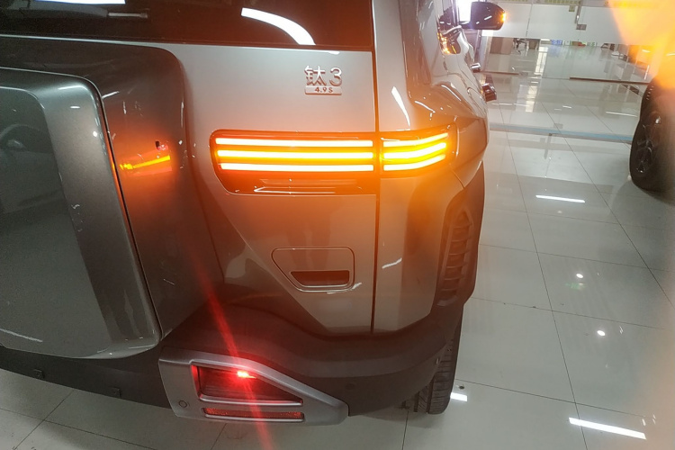 FangChengBao Tiger 3 2025 car image #8