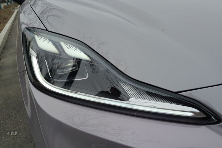 MG 2025 car image #8