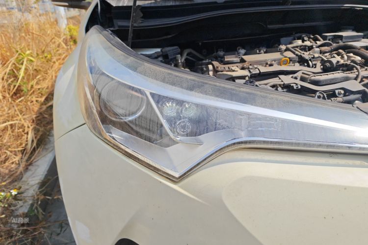 Toyota C-HR 2018 imagem de carro #8