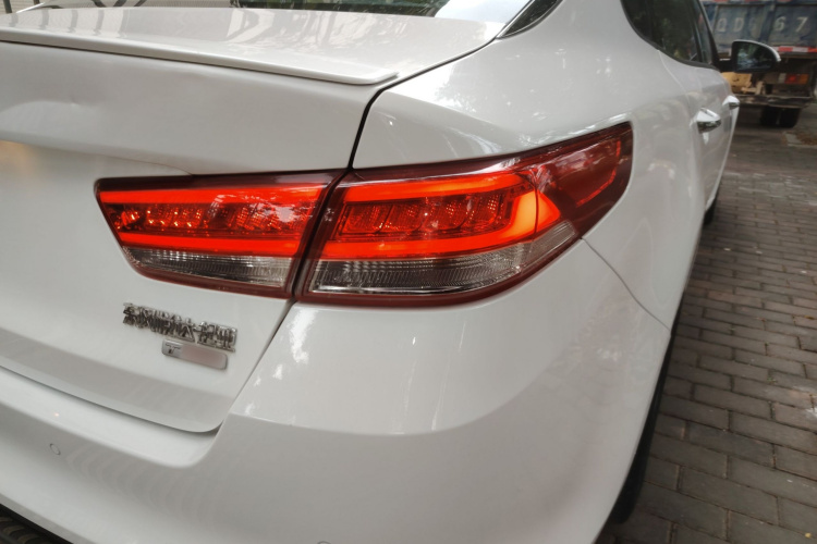 起亚 起亚K5 2016 汽车图片 #8