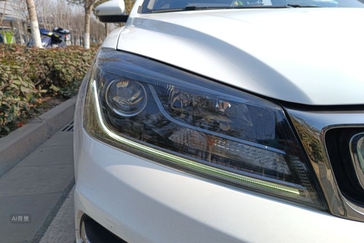 Emgrand 2018 car image #8
