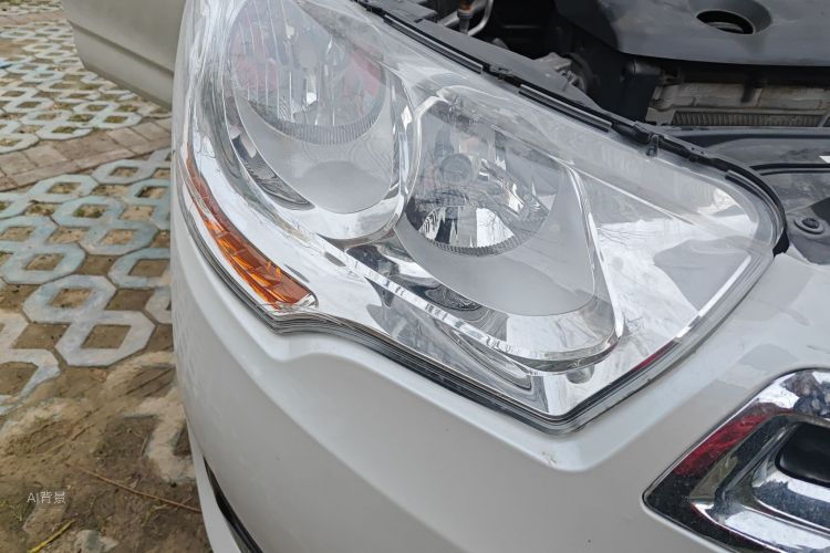 Citroen C4L 2014 car image #8