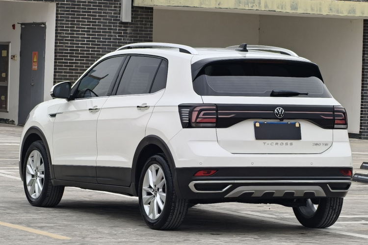 Volkswagen T-Cross 2022 car image #8