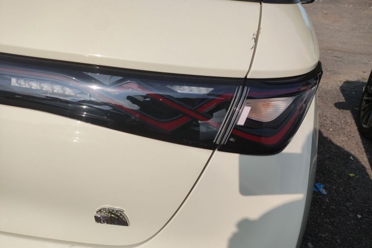 BYD Dolphin 2024 #8 BYD Dolphin 2024 car image #8