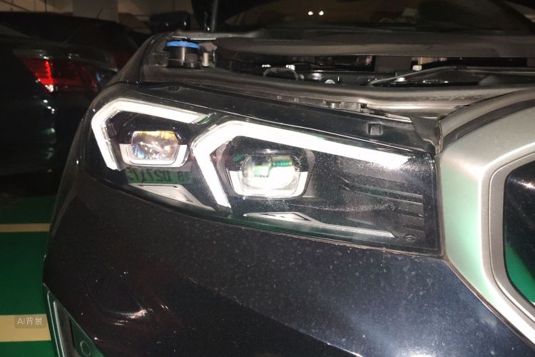 BMW i3 2024 car image #8