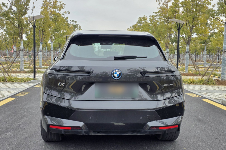 BMW 2022 car image #8