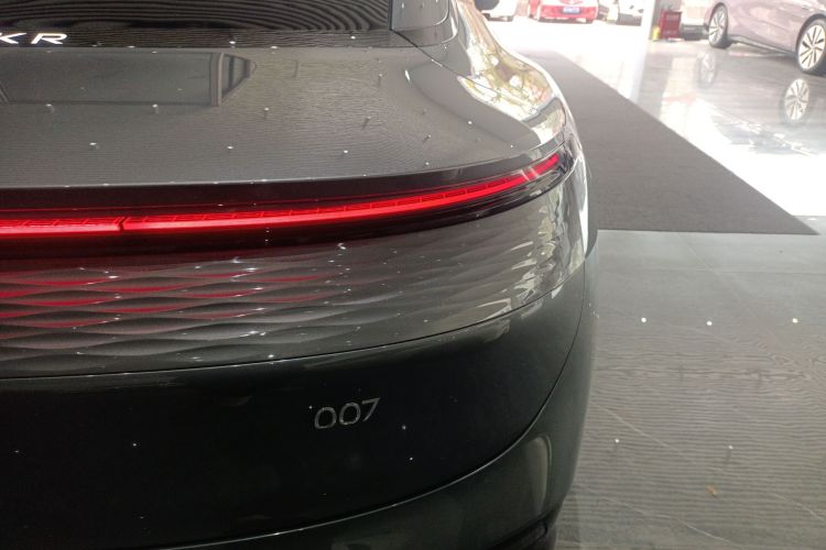 极氪 极氪007 2024 汽车图片 #8