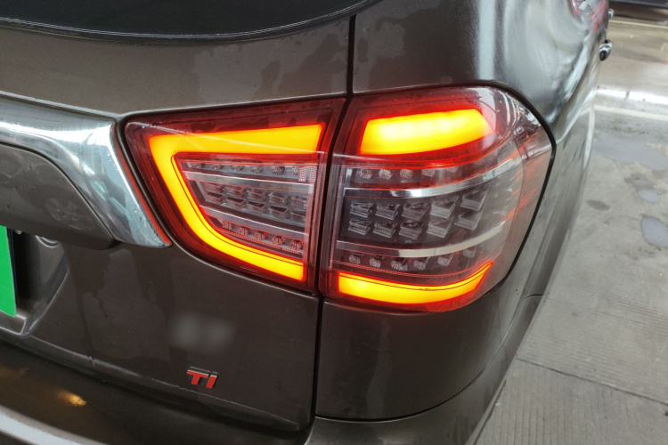 BYD S7 2018 image de voiture #8