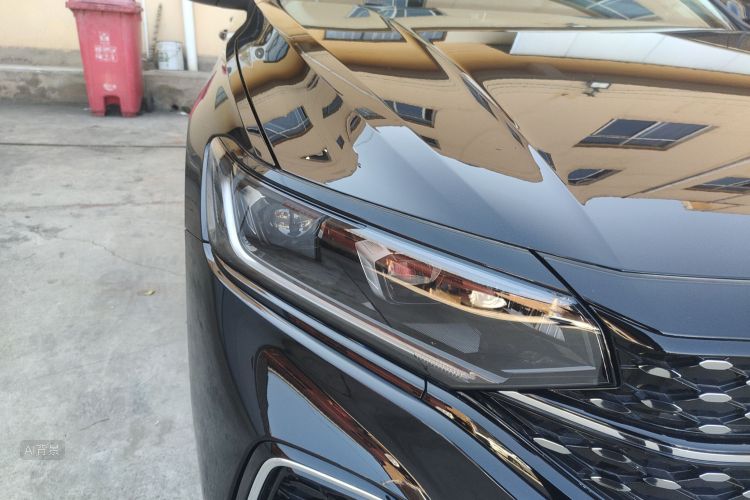 Volkswagen Passat 2025 immagine di auto #8