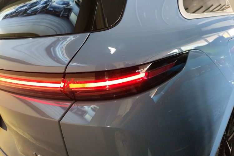 Li L9 2022 صورة سيارة #8