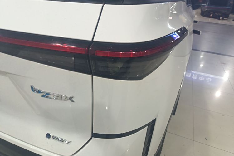 Toyota Bozhi 3X 2025 car image #8