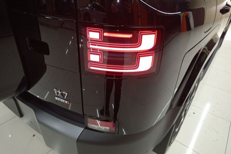 FangChengBao Tiger 7 2025 car image #8