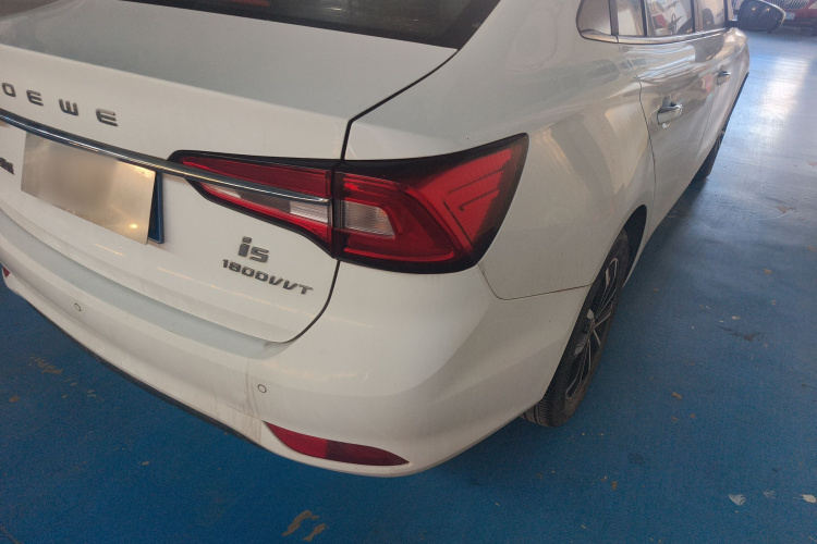 Roewe i5 2020 #8 Roewe i5 2020 car image #8