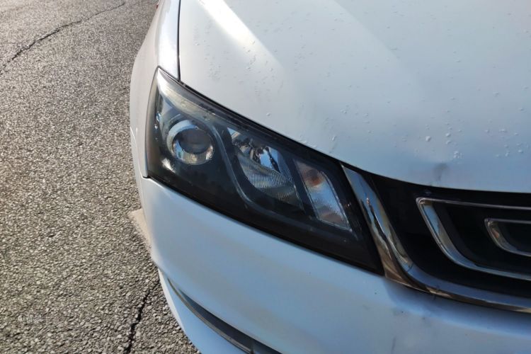 GEELY Emgrand 2016 car image #8