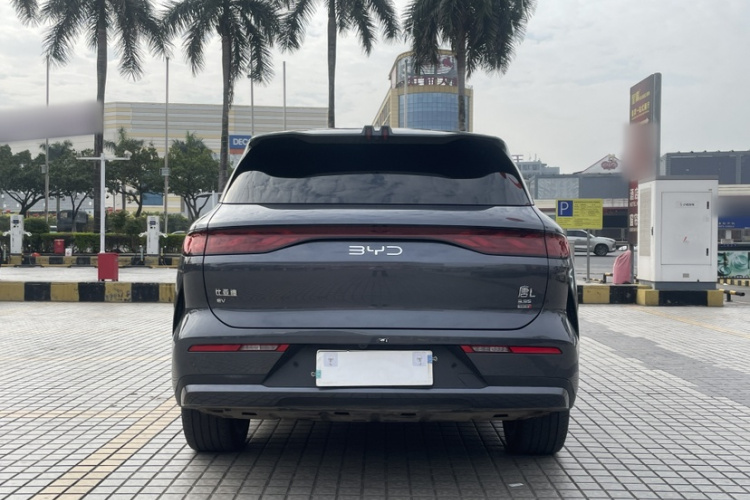 BYD Tang L 2025 immagine di auto #8